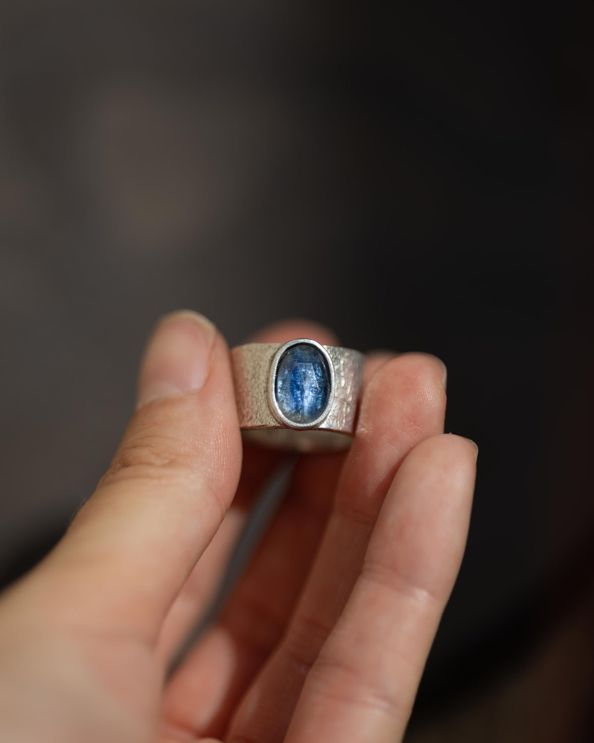 Anillo Cianita