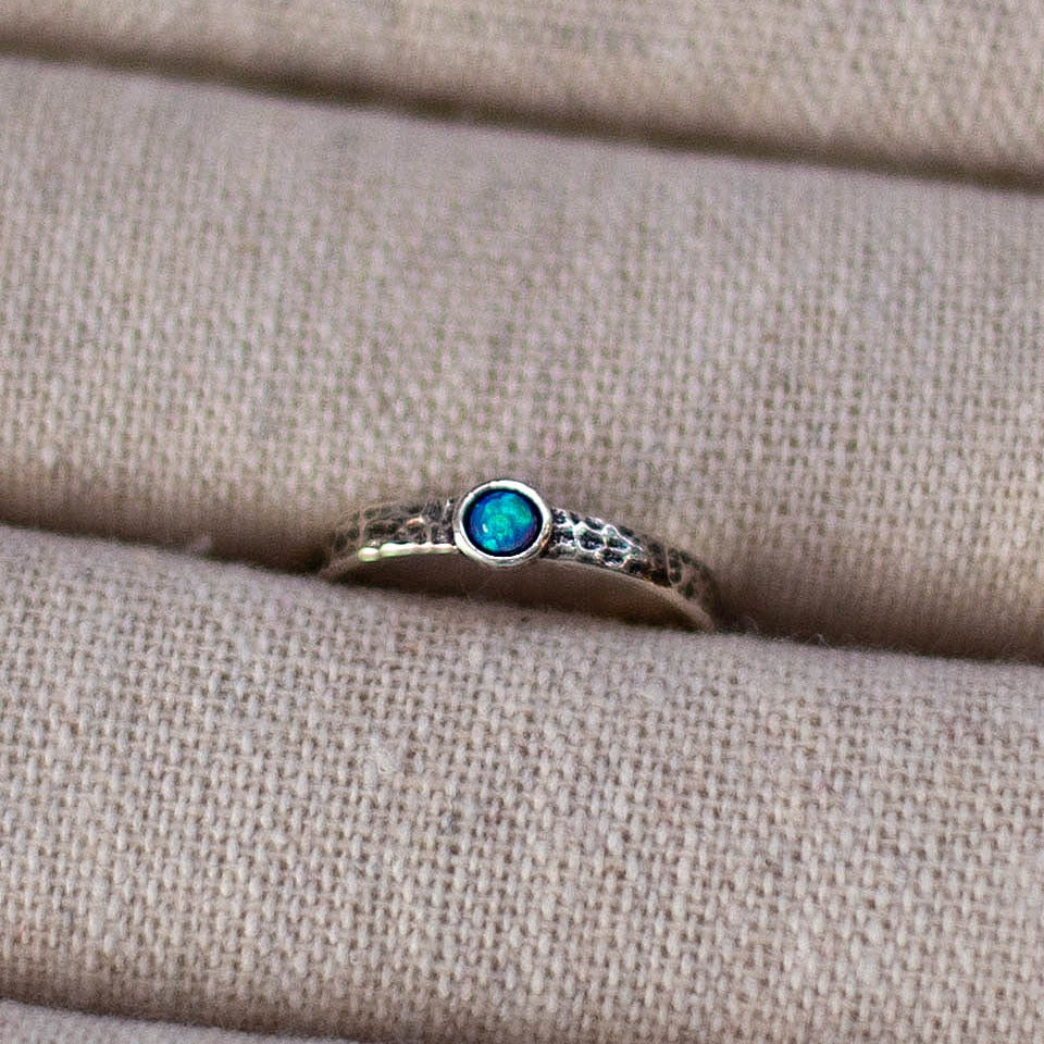 Anillo Adea