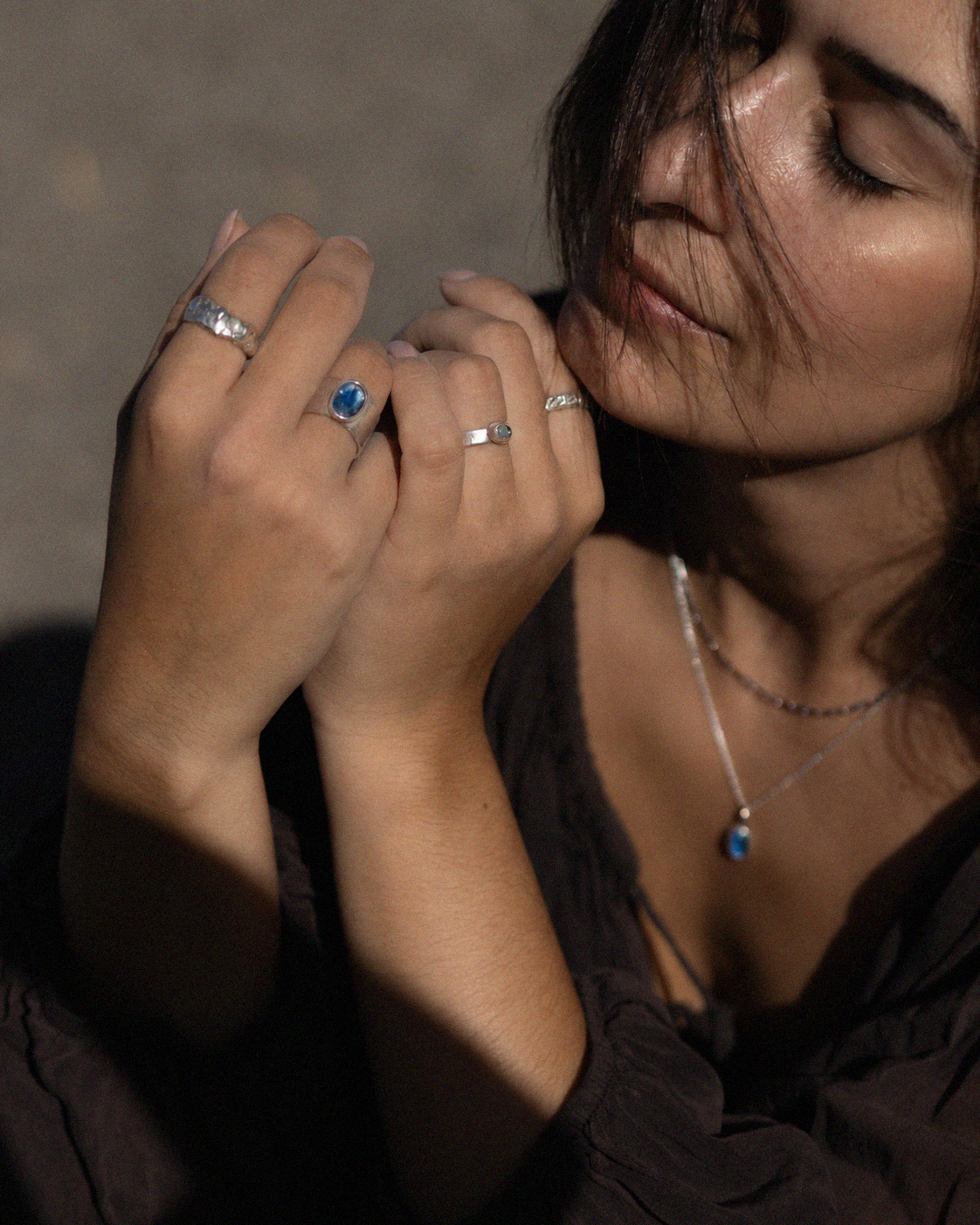 Anillo Cianita