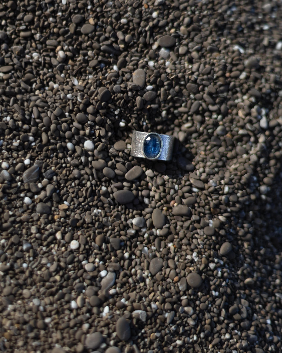Anillo Cianita