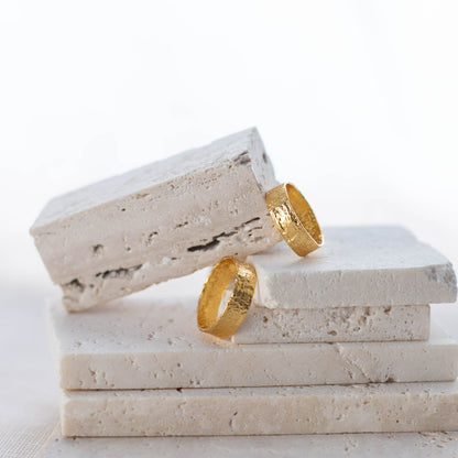 Anillo Svarna