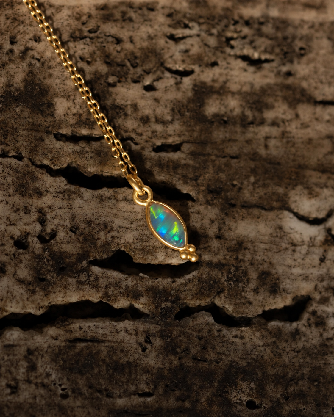 Collar Aya Ópalo